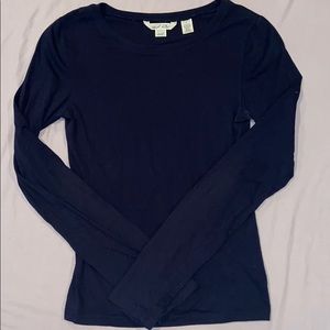 Long sleeve, Navy blue shirt.